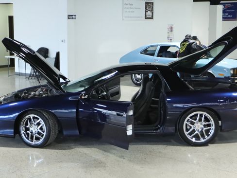 Used 2001 Chevrolet Camaro Z28 image 29