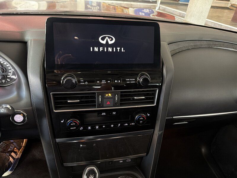 Used 2024 INFINITI QX80 Luxe AWD/4WD image 15