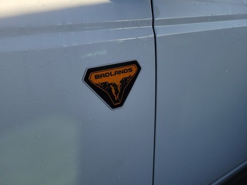 Used 2024 Ford Bronco Badlands AWD/4WD image 13