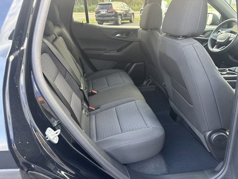 Used 2025 Chevrolet Equinox LT image 10