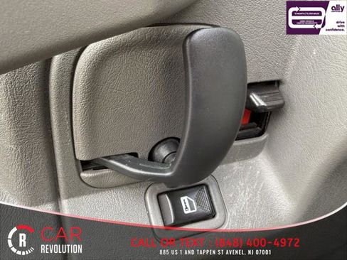 Used 2017 Chevrolet Express 3500 LT w/ LT Preferred Equipment Group image 29