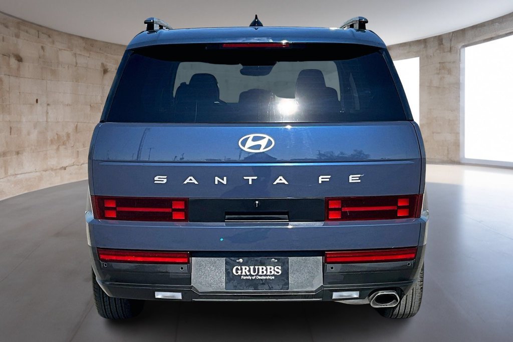 Used 2025 Hyundai Santa Fe SEL FWD image 5