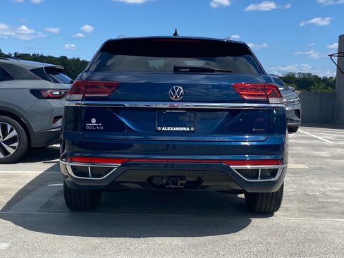 Certified 2023 Volkswagen Atlas Cross Sport SEL Premium R-Line AWD/4WD image 4