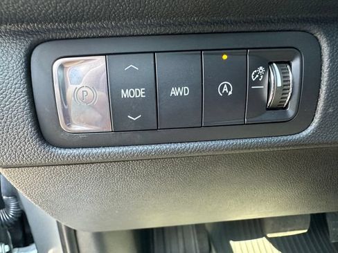 Used 2026 Chevrolet Traverse RS AWD/4WD image 11