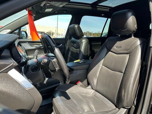 Used 2020 Cadillac XT6 Premium Luxury AWD/4WD image 16