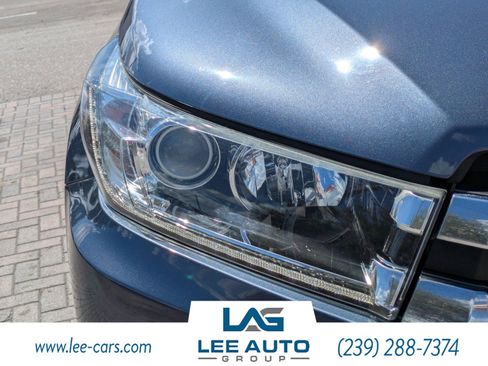 Used 2019 Toyota Highlander Limited image 8