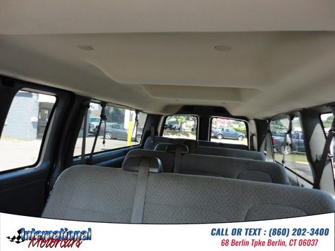 Used 2020 Chevrolet Express 3500 LT w/ LT Preferred Equipment Group RWD image 18