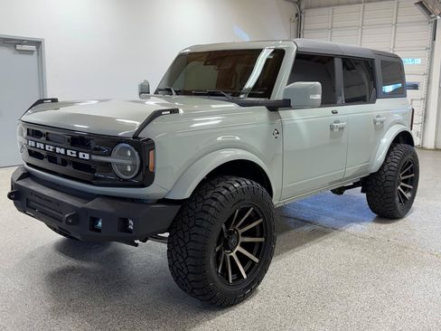 Used 2021 Ford Bronco Outer Banks AWD/4WD image 8