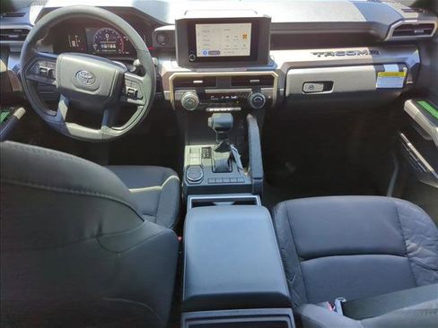 Certified 2025 Toyota Tacoma SR5 image 15