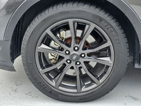 Used 2019 Ford Explorer XLT w/ Equipment Group 202A image 13