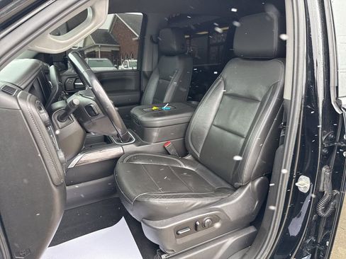 Used 2020 Chevrolet Silverado 2500 LTZ w/ LTZ Convenience Package image 2