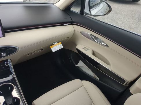 New 2026 Genesis GV70 2.5T image 16