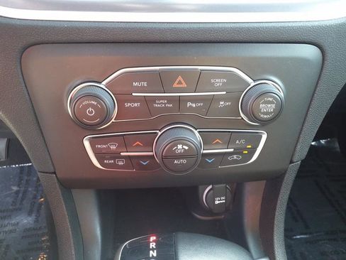 Used 2022 Dodge Charger GT image 11