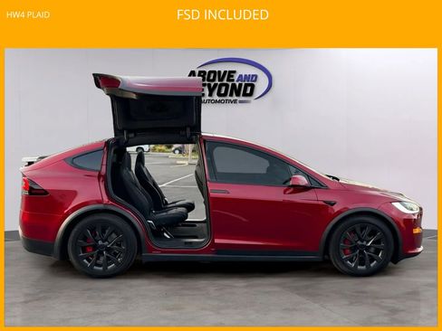 Used 2025 Tesla Model X Plaid image 14