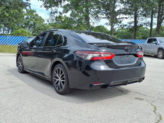Used 2021 Toyota Camry SE FWD image 6