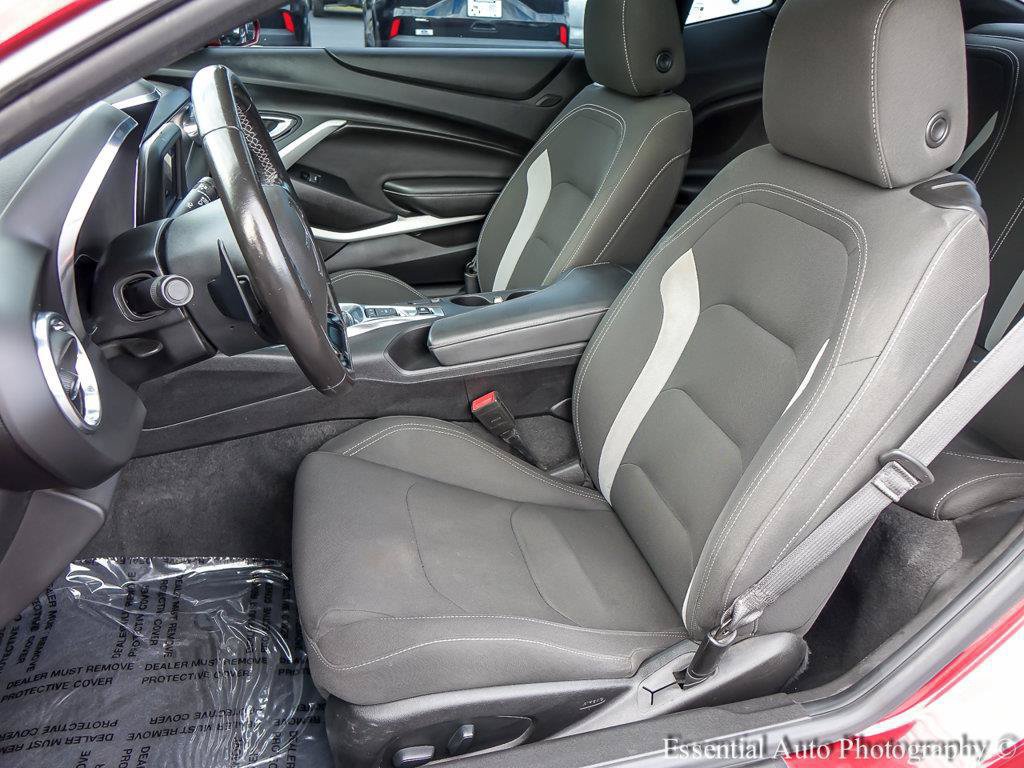 Used 2020 Chevrolet Camaro LT w/ RS Package RWD image 9