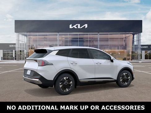 New 2026 Kia Sportage LX image 6
