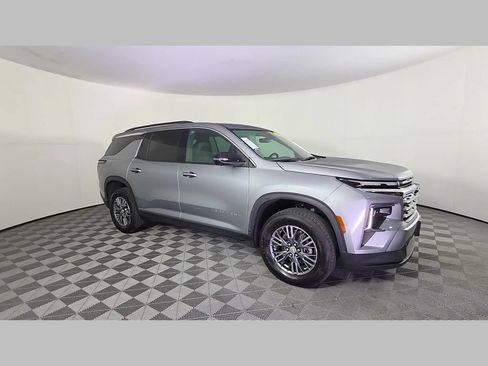 Used 2024 Chevrolet Traverse LT AWD/4WD image 53