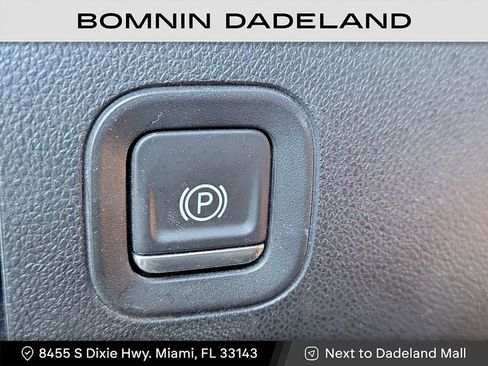Used 2021 Chevrolet Silverado 1500 Custom image 25