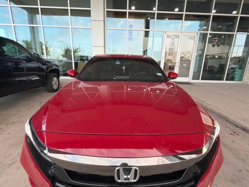 Used 2018 Honda Accord Sport image 12