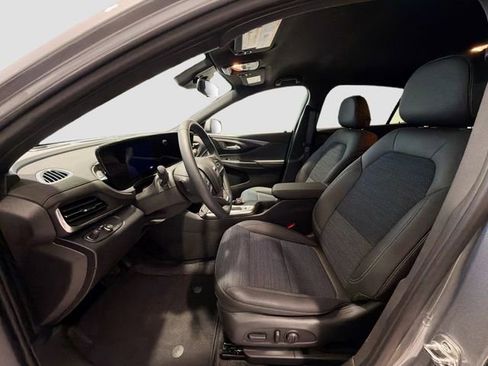 Used 2024 Buick Envista Preferred w/ Convenience I Package FWD image 18