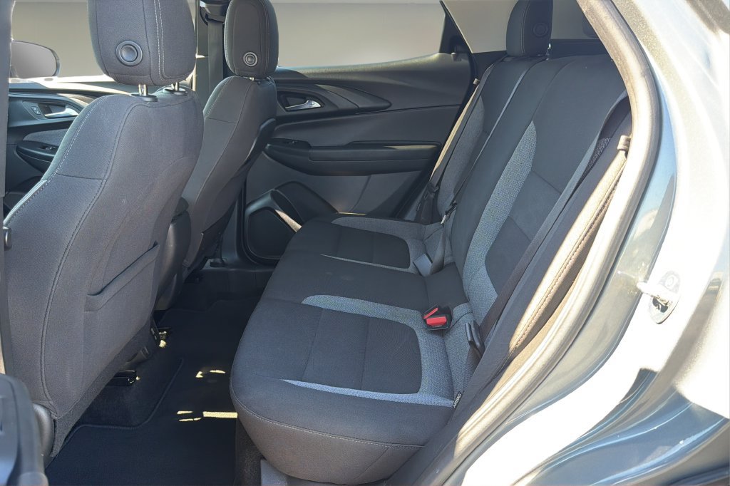 Used 2023 Chevrolet TrailBlazer LT w/ Convenience Package FWD image 14