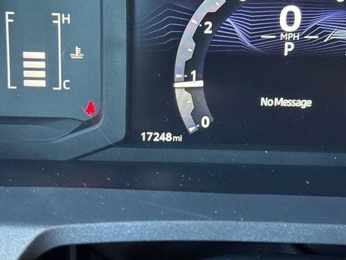 Used 2024 Toyota Tacoma SR5 w/ SR5 Upgrade Package AWD/4WD image 26