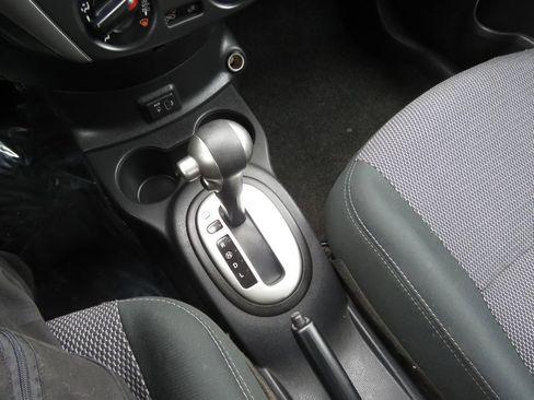 Used 2019 Nissan Versa SV image 23