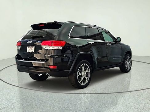 Used 2019 Jeep Grand Cherokee Limited AWD/4WD image 6