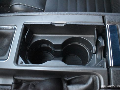 Used 2013 Ford Mustang GT Premium w/ Comfort Pkg image 23