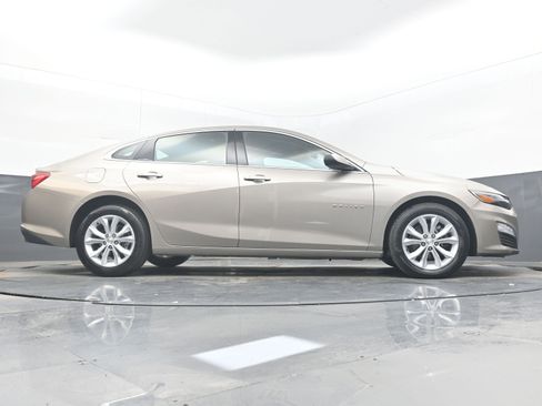 Used 2025 Chevrolet Malibu LT FWD image 26