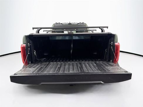 Used 2022 Toyota Tundra SR5 w/ SR5 Premium Package AWD/4WD image 36