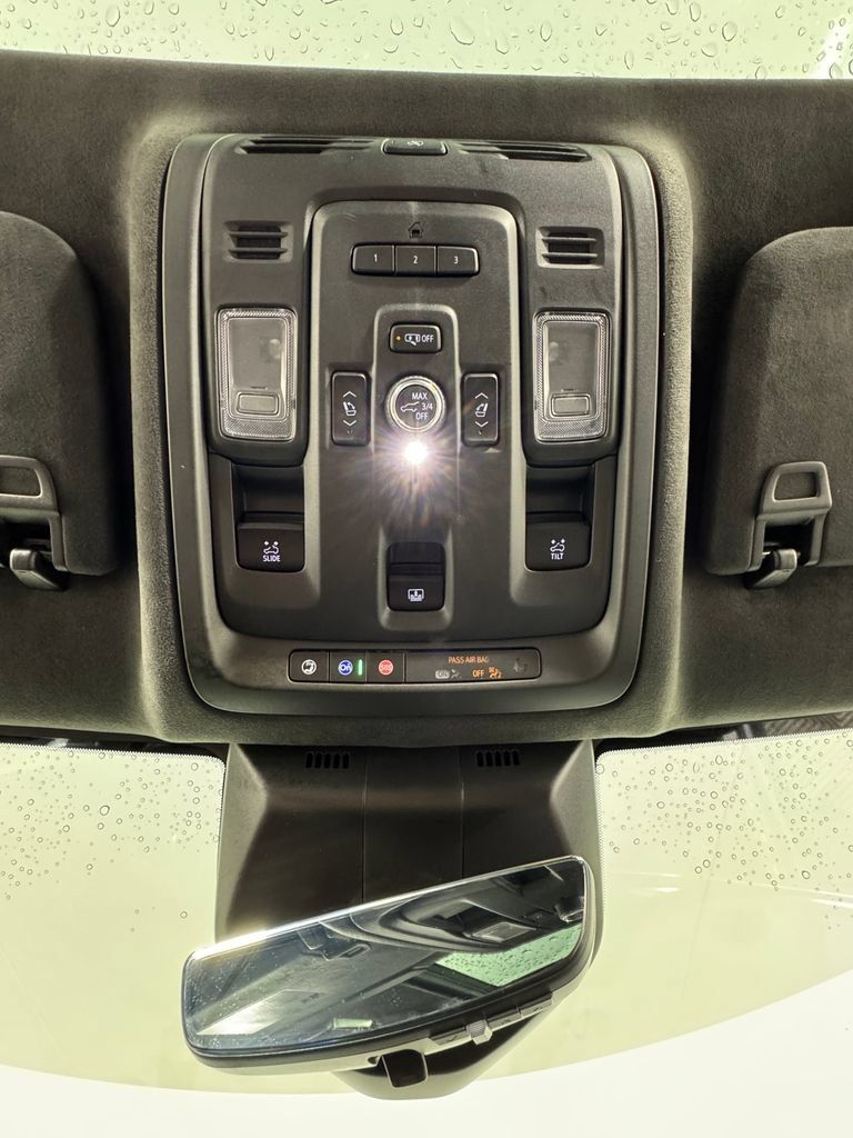 Used 2023 Cadillac Escalade V AWD/4WD image 20