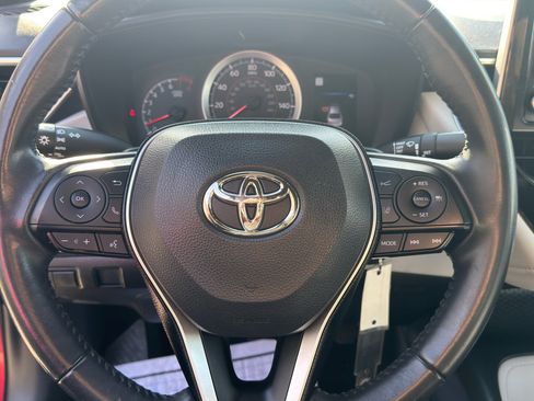 Used 2020 Toyota Corolla SE image 21