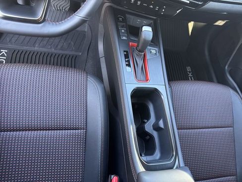 New 2026 Nissan Kicks SR FWD image 22