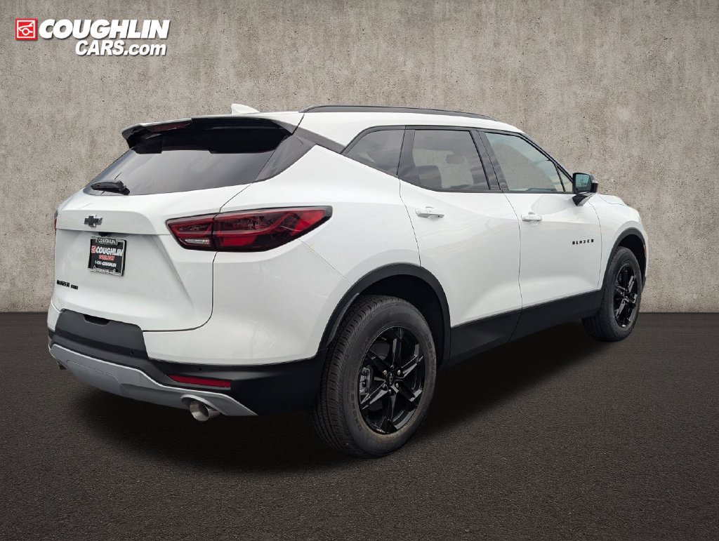 New 2026 Chevrolet Blazer LT w/ Midnight/Sport Edition AWD/4WD image 7