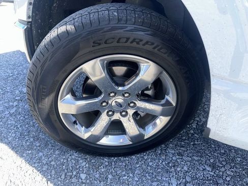 Used 2023 Ford F150 Lariat w/ FX4 Off-Road Package AWD/4WD image 8