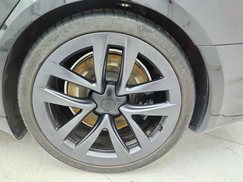 Used 2021 Tesla Model S Plaid image 60