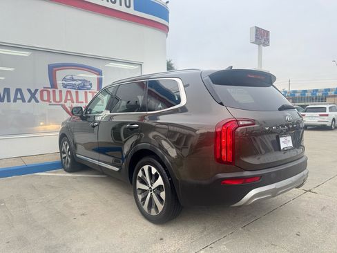 Used 2020 Kia Telluride S w/ S 8 Passenger Seating Package image 27