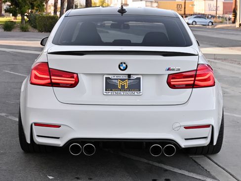 Used 2016 BMW M3 RWD image 5