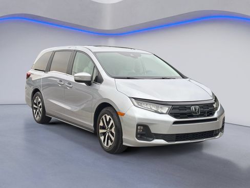 Used 2026 Honda Odyssey EX-L image 5