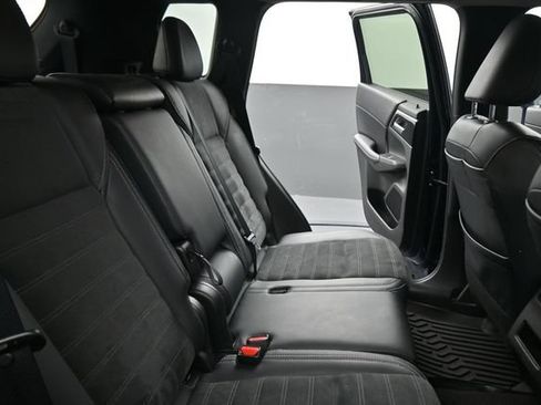Used 2024 Mitsubishi Outlander FWD image 24