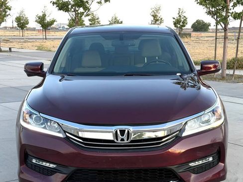Used 2017 Honda Accord EX-L image 2