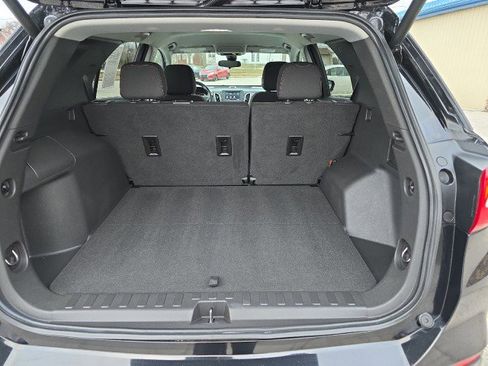 Used 2021 Chevrolet Equinox LT image 39
