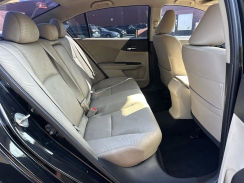 Used 2017 Honda Accord LX image 13