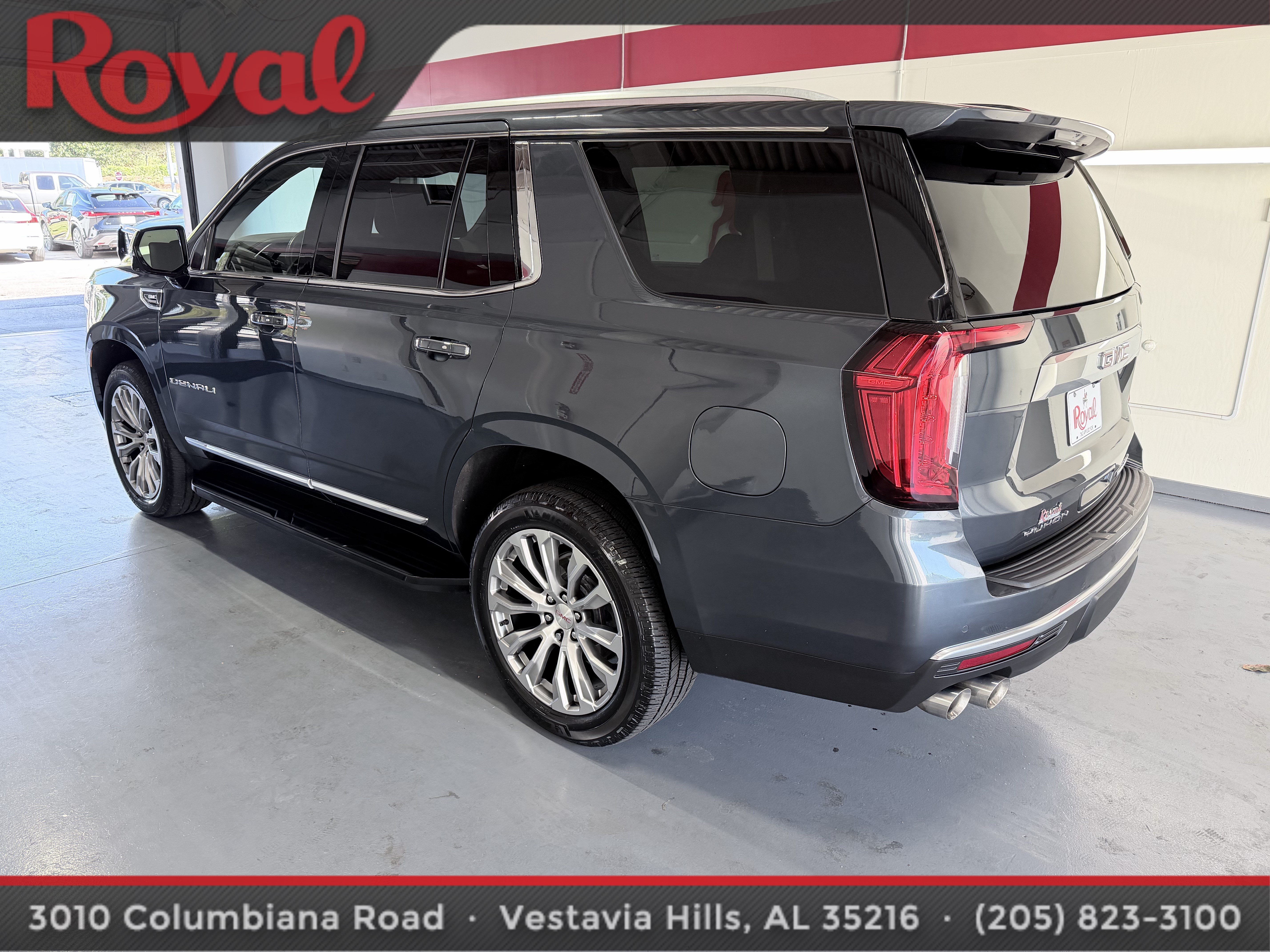 Used 2021 GMC Yukon Denali AWD/4WD image 9