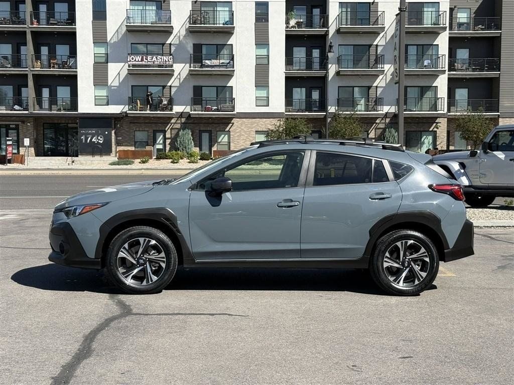 Used 2024 Subaru Crosstrek 2.0i Premium AWD/4WD image 4