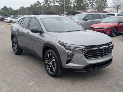 Used 2025 Chevrolet Trax RS w/ Driver Confidence Package