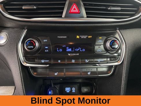 Used 2019 Hyundai Santa Fe SEL image 16