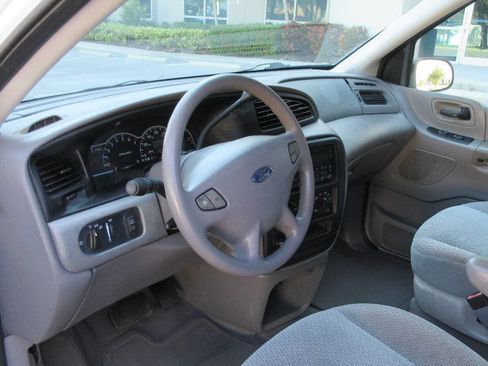 Used 2002 Ford Windstar LX image 10